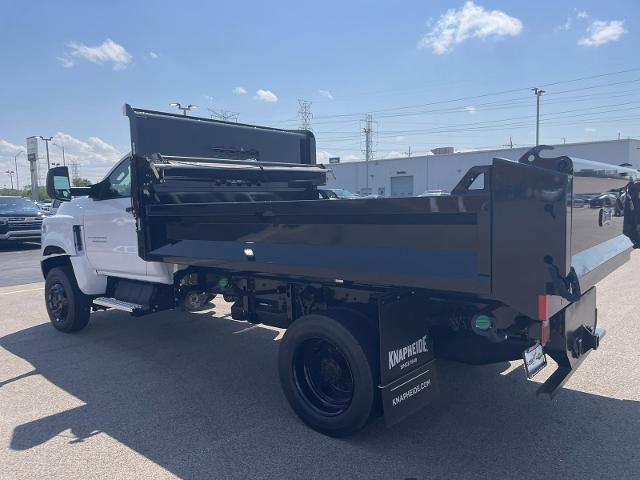 2024 Chevrolet Silverado Chassis Cab Vehicle Photo in JOLIET, IL 60435-8135