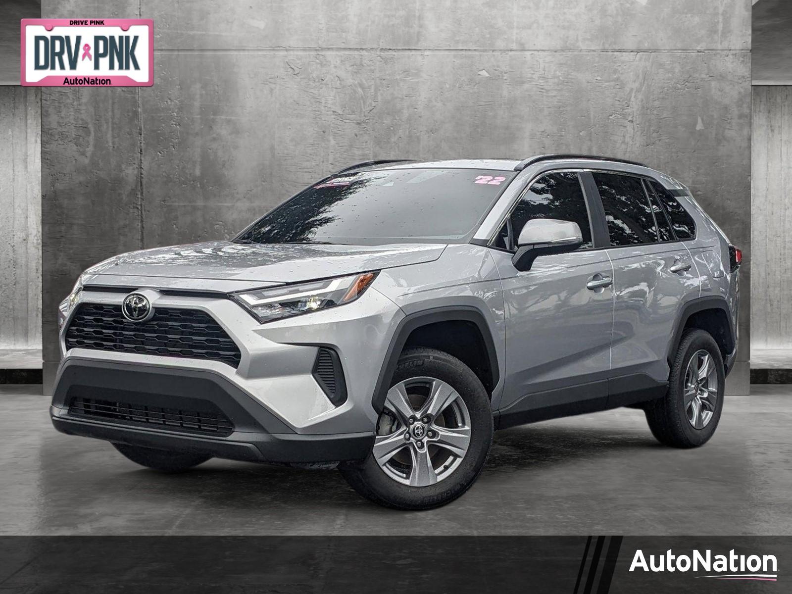 2022 Toyota RAV4 Vehicle Photo in GREENACRES, FL 33463-3207