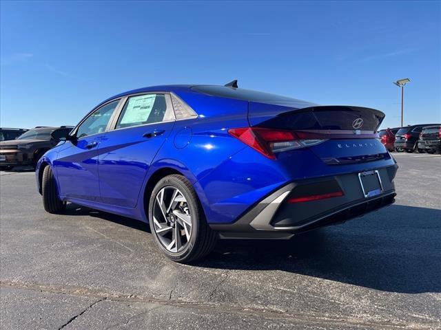 2025 Hyundai ELANTRA Vehicle Photo in O'Fallon, IL 62269