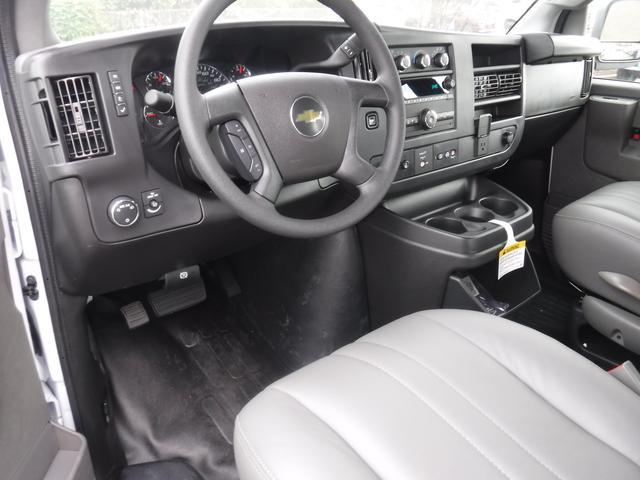 2024 Chevrolet Express Cargo 2500 Vehicle Photo in JASPER, GA 30143-8655