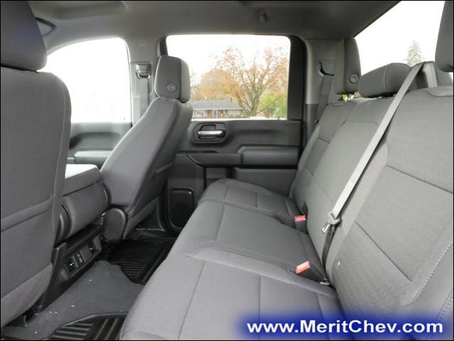 2025 Chevrolet Silverado 2500 HD Vehicle Photo in MAPLEWOOD, MN 55119-4794