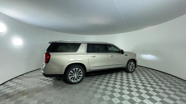 2024 GMC Yukon XL Vehicle Photo in GILBERT, AZ 85297-0402