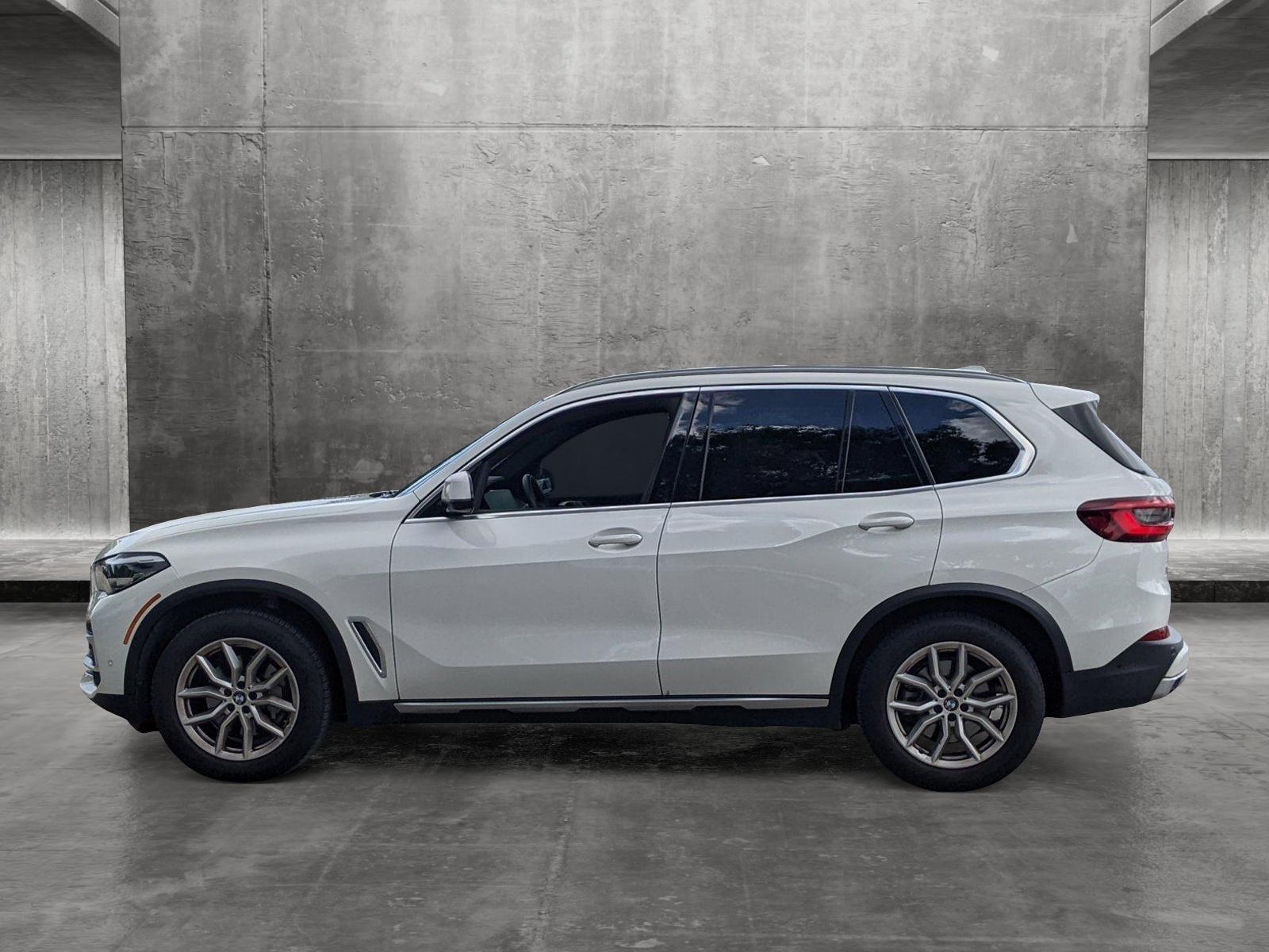 2022 BMW X5 sDrive40i Vehicle Photo in PEMBROKE PINES, FL 33024-6534