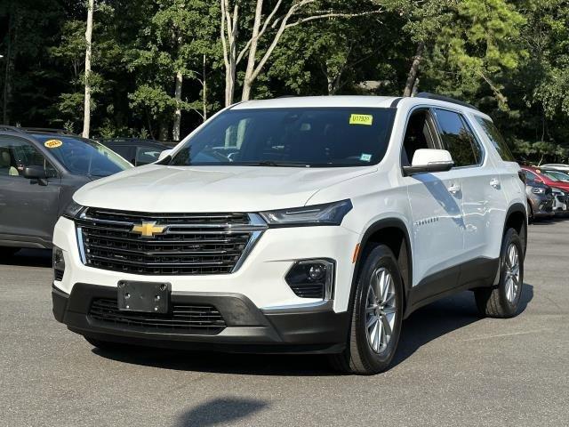 Used 2022 Chevrolet Traverse 1LT with VIN 1GNEVGKW9NJ129364 for sale in Saint James, NY