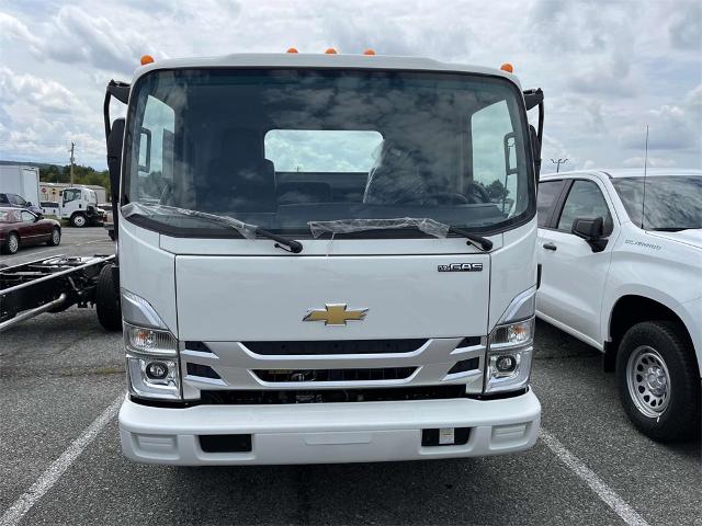 2025 Chevrolet Low Cab Forward 4500 Vehicle Photo in ALCOA, TN 37701-3235