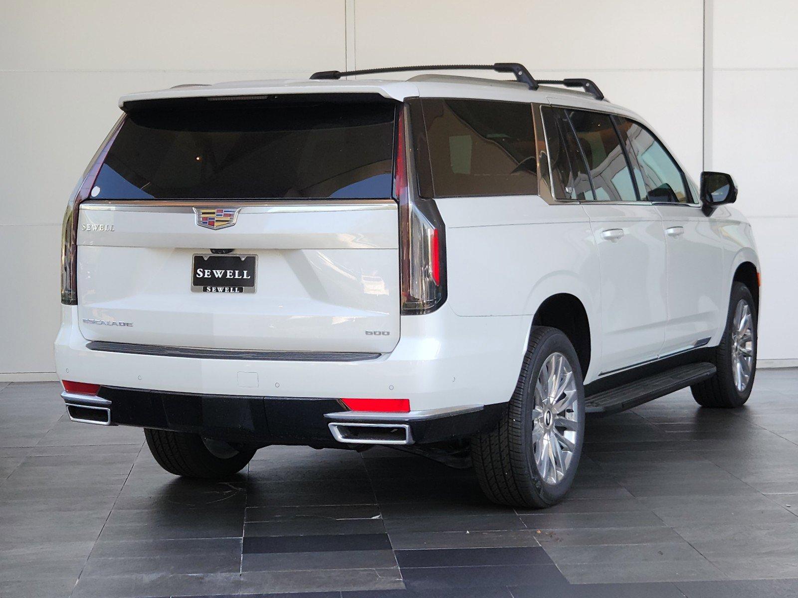 2024 Cadillac Escalade ESV Vehicle Photo in HOUSTON, TX 77079-1502