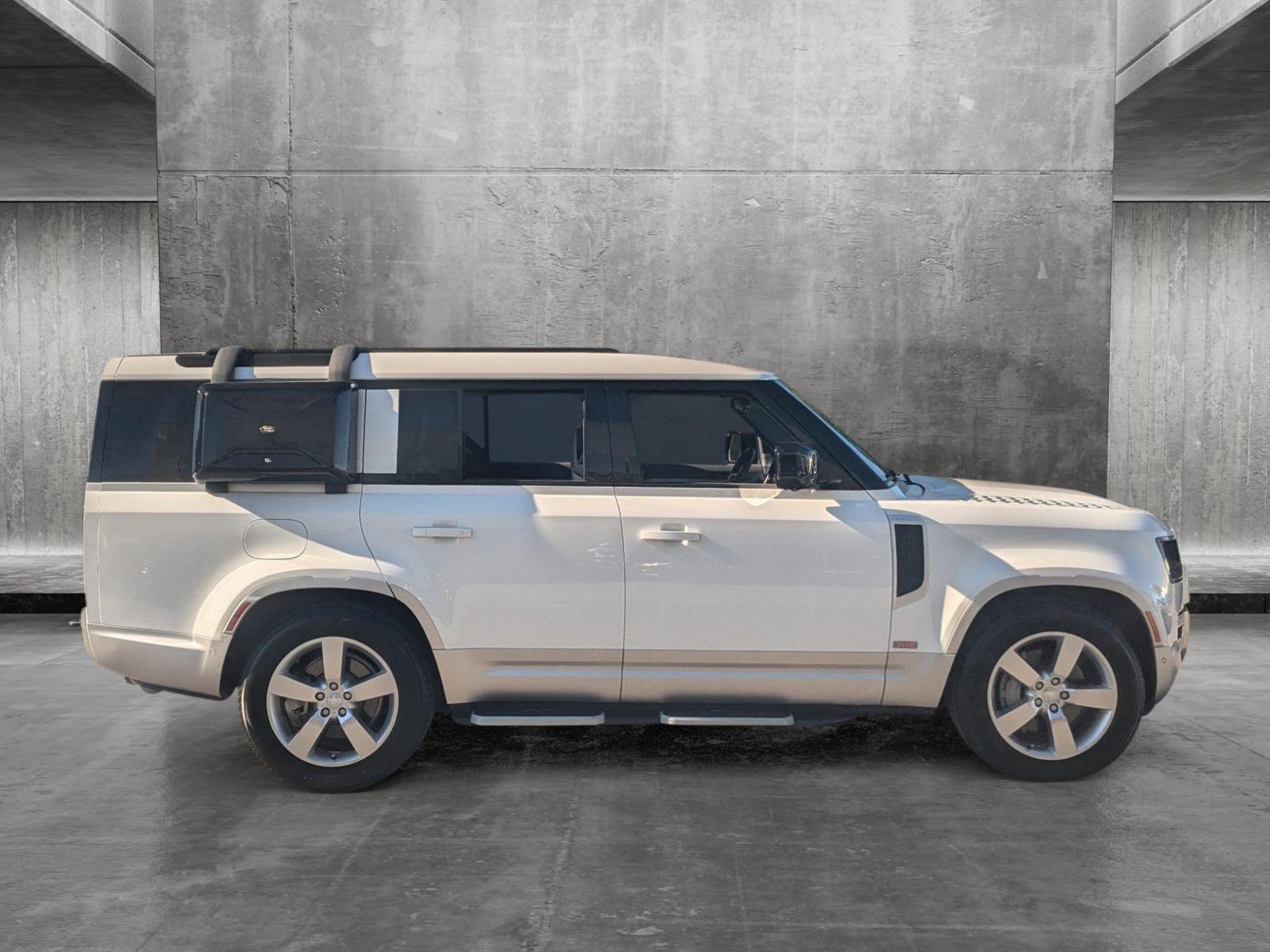 2023 Land Rover Defender Vehicle Photo in Towson, MD 21204