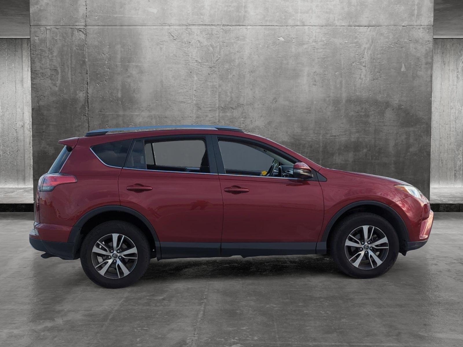 2018 Toyota RAV4 Vehicle Photo in Ft. Myers, FL 33907