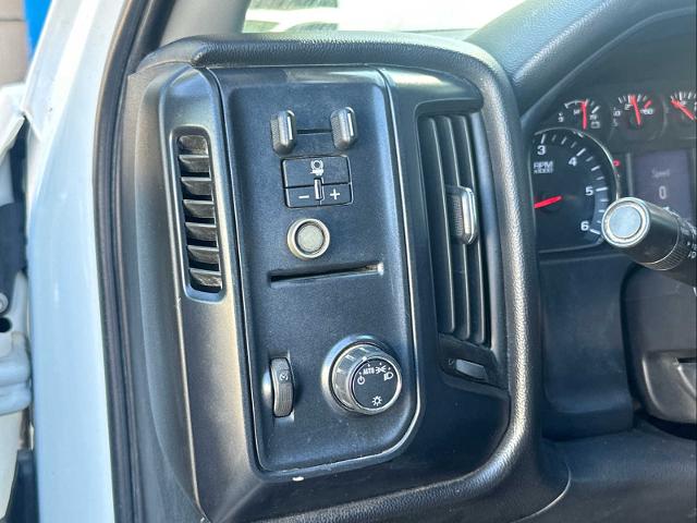 2015 Chevrolet Silverado 2500HD Vehicle Photo in DUNN, NC 28334-8900