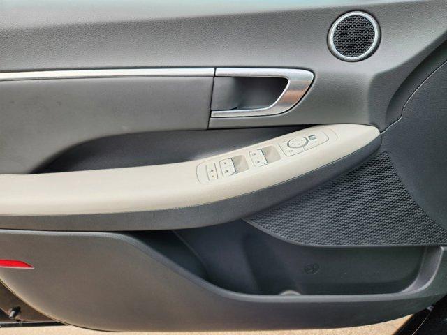 2023 Hyundai Sonata Vehicle Photo in SUGAR LAND, TX 77478-0000