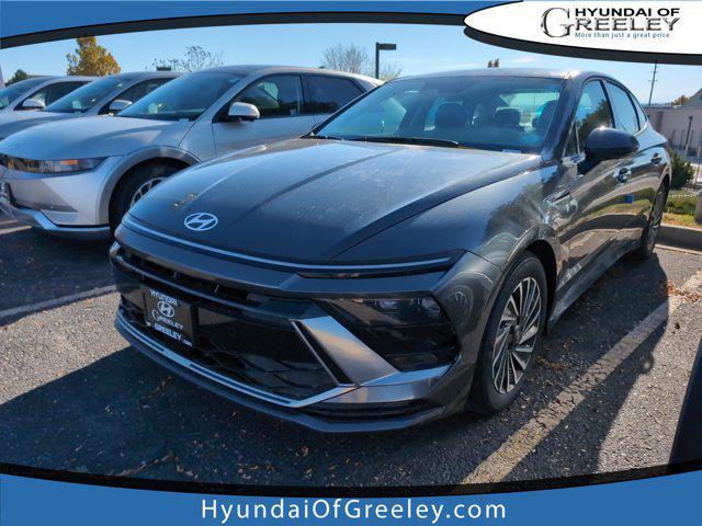 2025 Hyundai SONATA Hybrid Vehicle Photo in Greeley, CO 80634