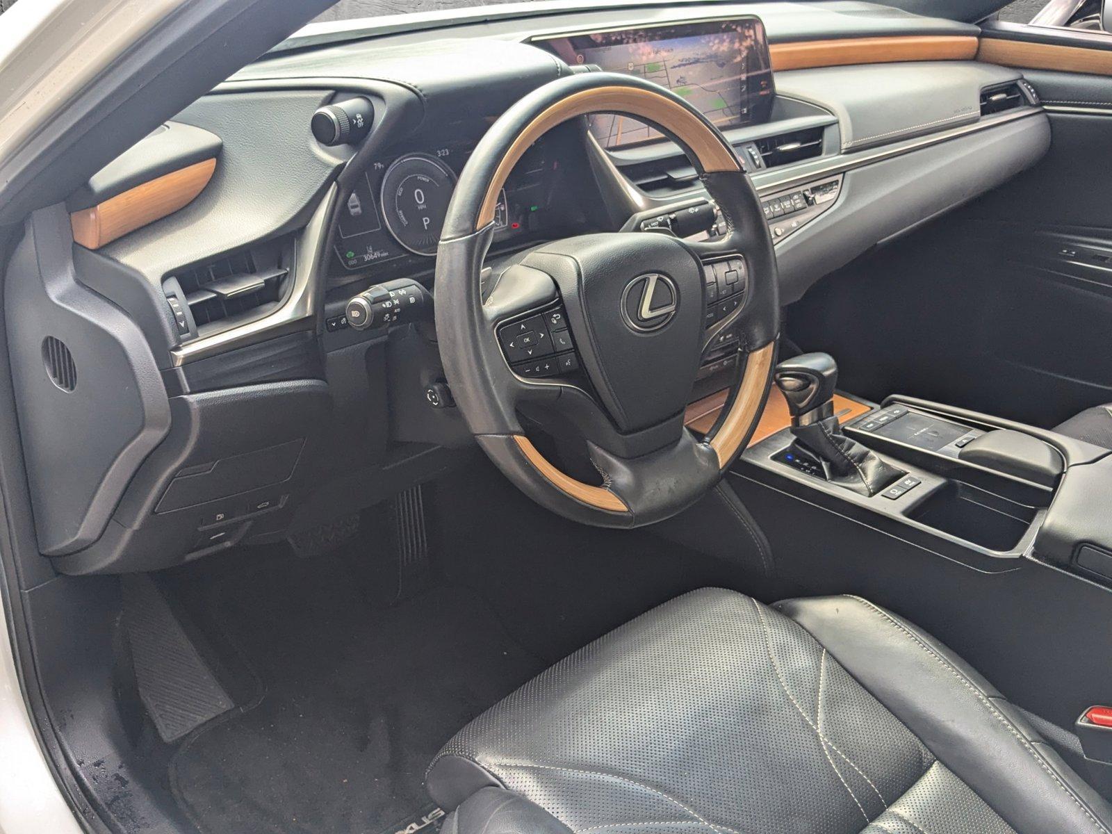 2020 Lexus ES 300h Vehicle Photo in West Palm Beach, FL 33417