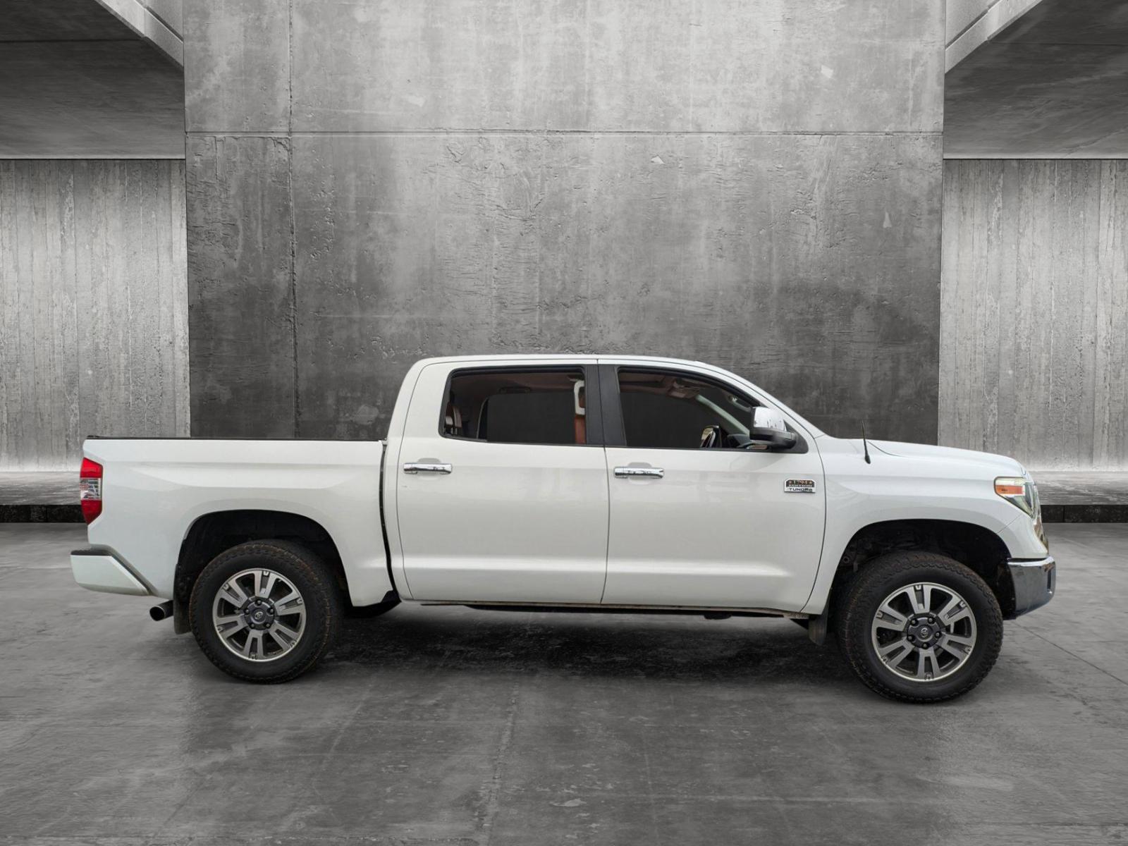 2018 Toyota Tundra 4WD Vehicle Photo in Clearwater, FL 33765