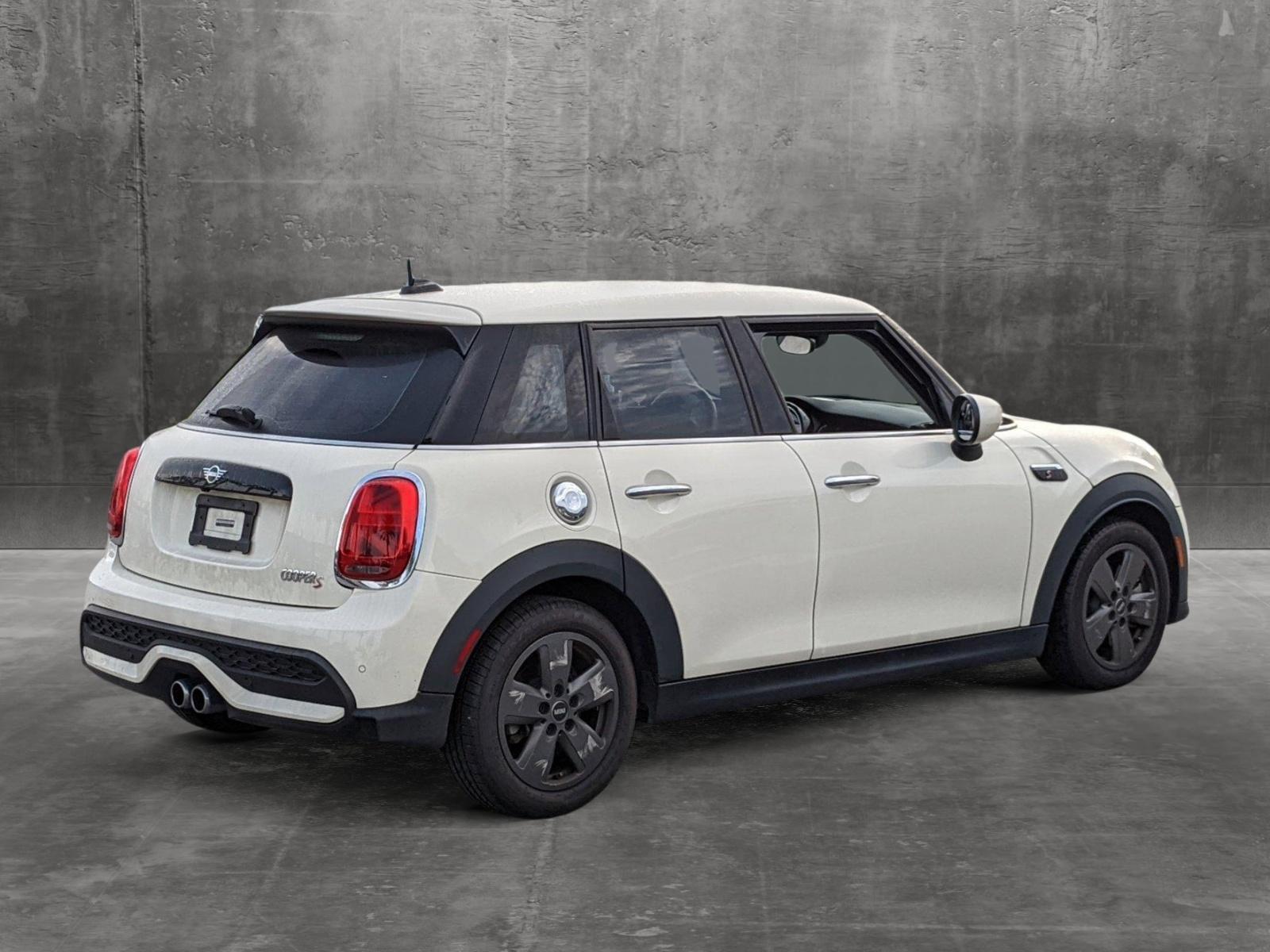 2022 MINI Cooper S Hardtop 4 Door Vehicle Photo in Orlando, FL 32811