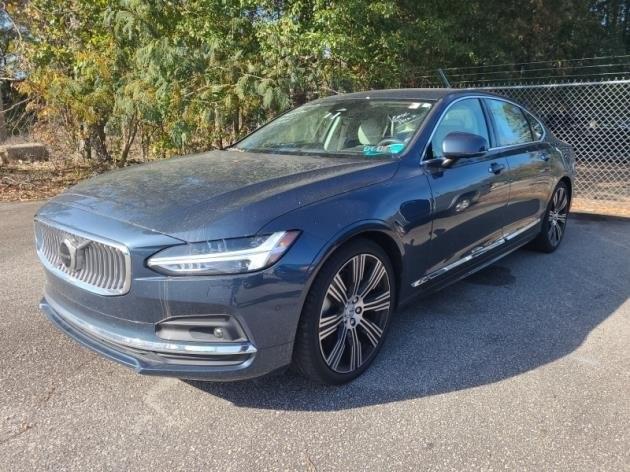 2022 Volvo S90 Vehicle Photo in Houston, TX 77007