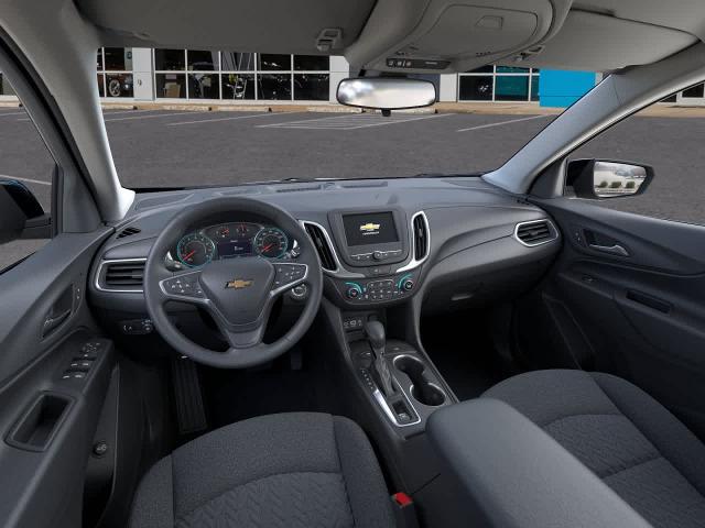 2024 Chevrolet Equinox Vehicle Photo in MOON TOWNSHIP, PA 15108-2571