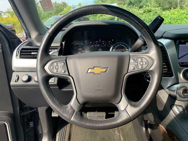 2017 Chevrolet Suburban Vehicle Photo in MOON TOWNSHIP, PA 15108-2571