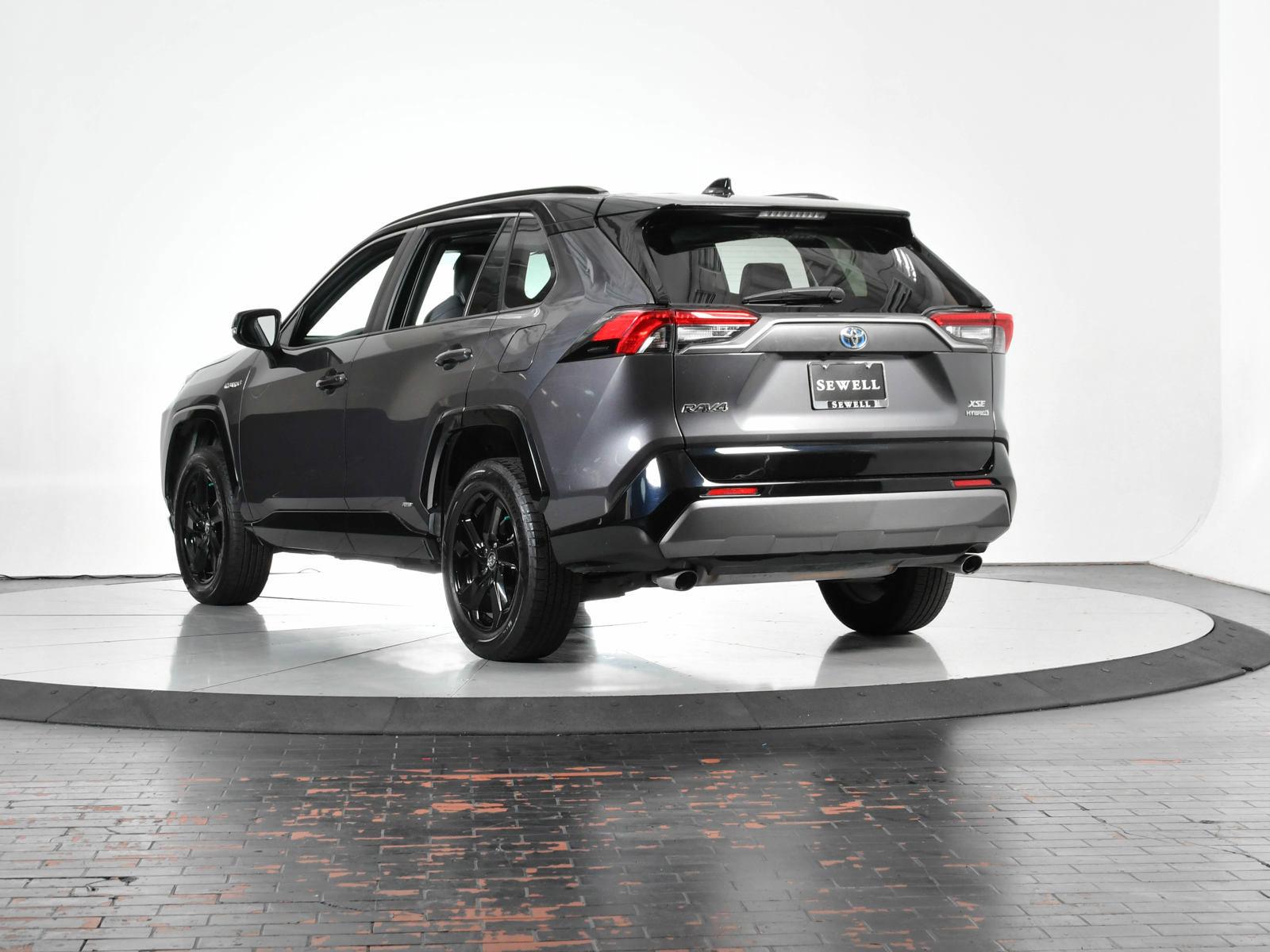 2019 Toyota RAV4 Vehicle Photo in DALLAS, TX 75235