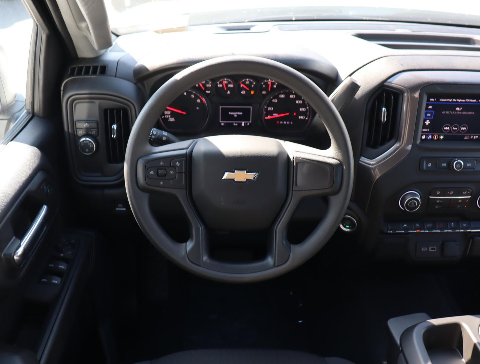 2024 Chevrolet Silverado 1500 Vehicle Photo in LOS ANGELES, CA 90007-3794