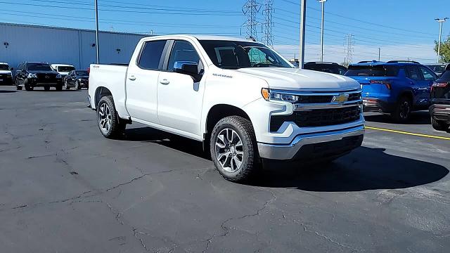 2024 Chevrolet Silverado 1500 Vehicle Photo in JOLIET, IL 60435-8135