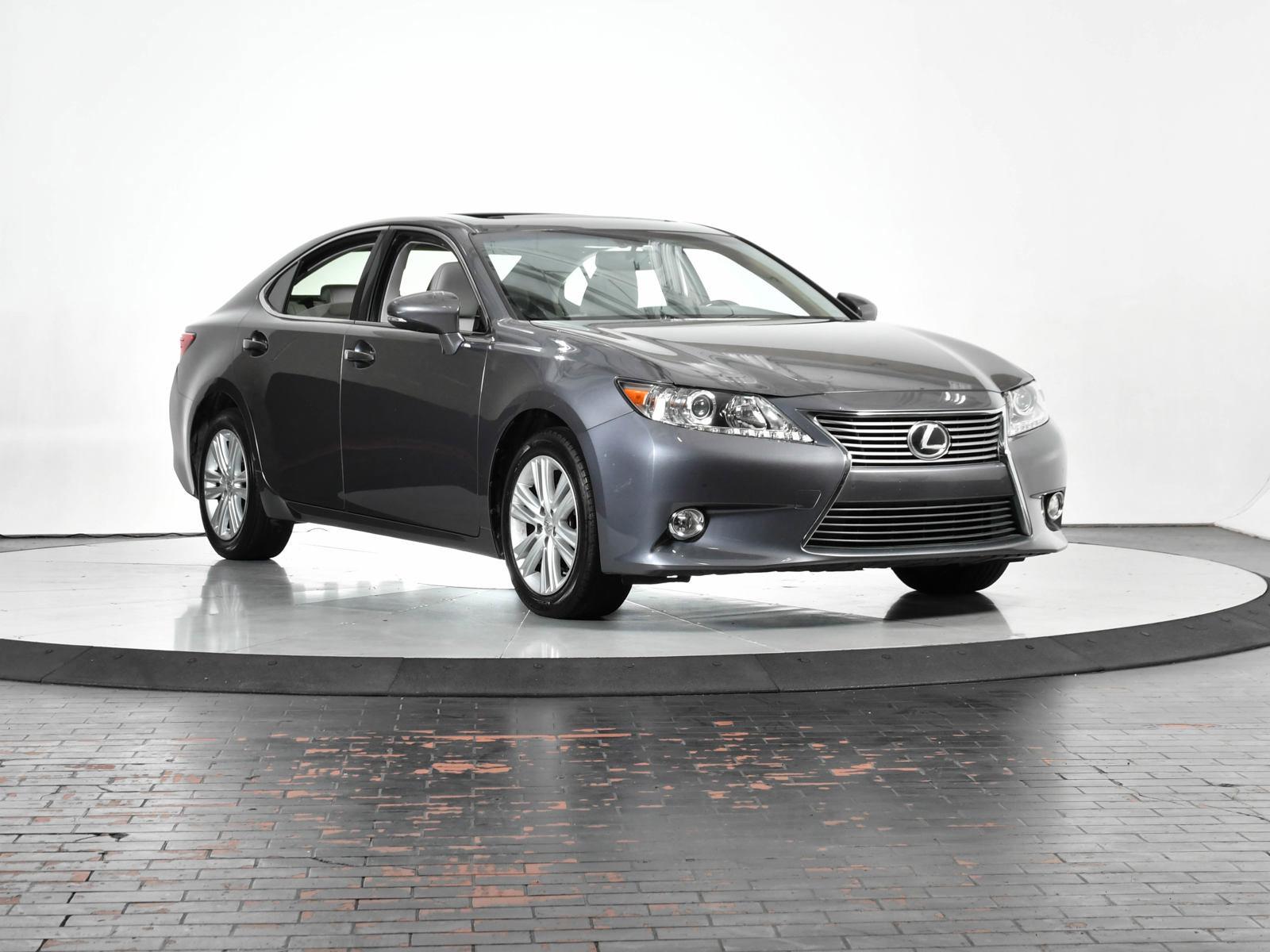 2014 Lexus ES 350 Vehicle Photo in DALLAS, TX 75235