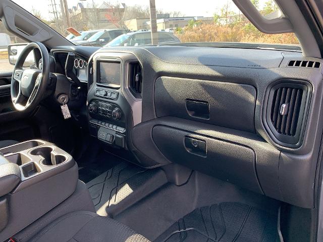 2021 Chevrolet Silverado 1500 Vehicle Photo in MOON TOWNSHIP, PA 15108-2571