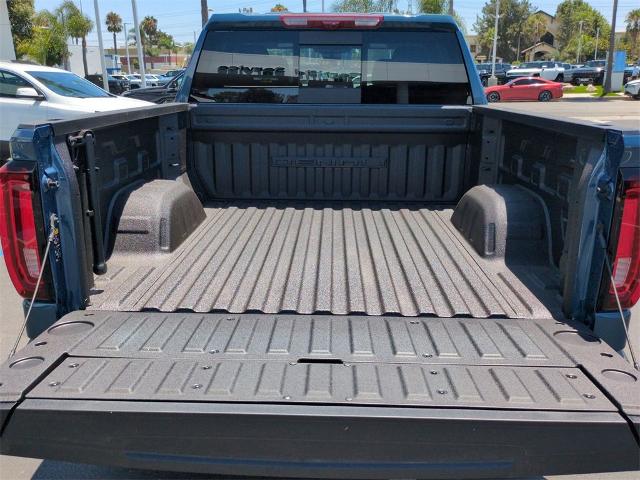 2024 GMC Sierra 1500 Vehicle Photo in ANAHEIM, CA 92806-5612