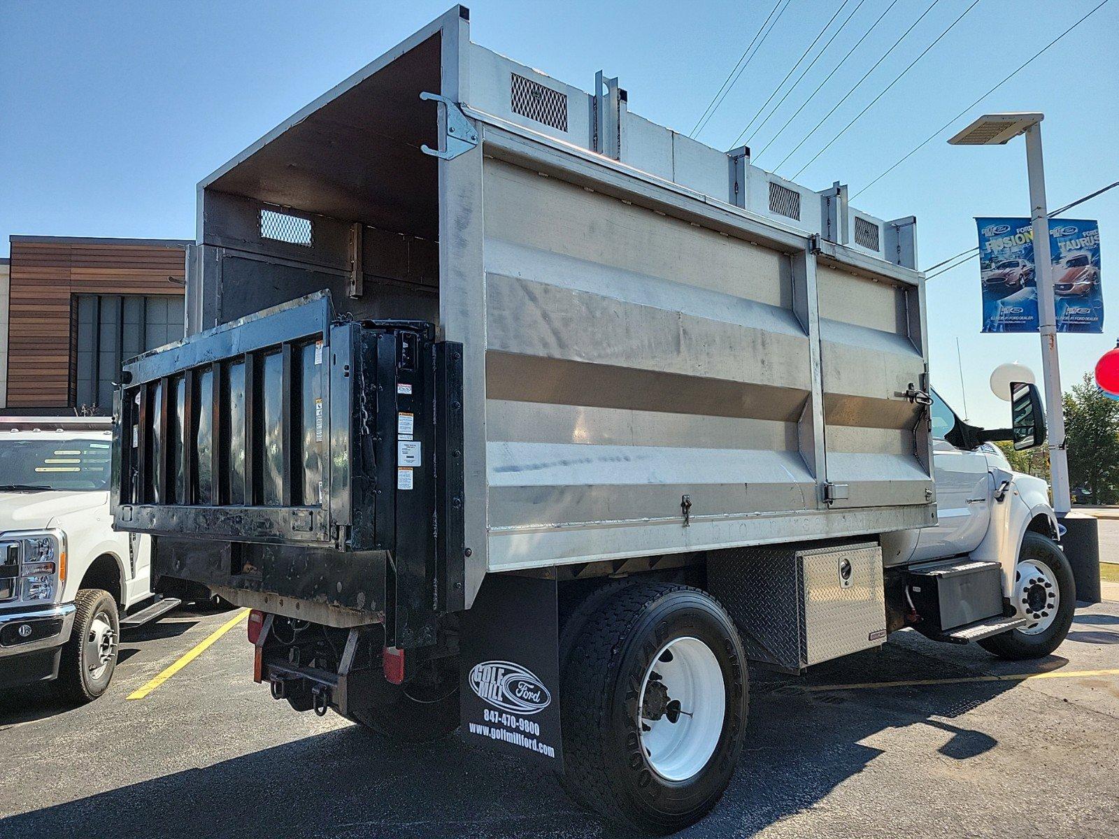 2017 Ford F650 Vehicle Photo in Plainfield, IL 60586