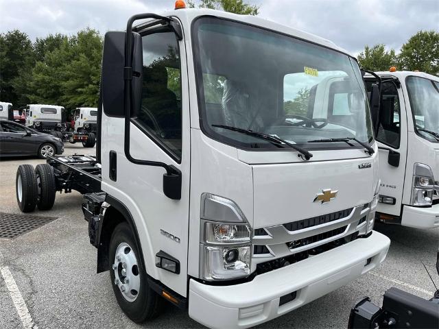 2025 Chevrolet Low Cab Forward 3500 Vehicle Photo in ALCOA, TN 37701-3235