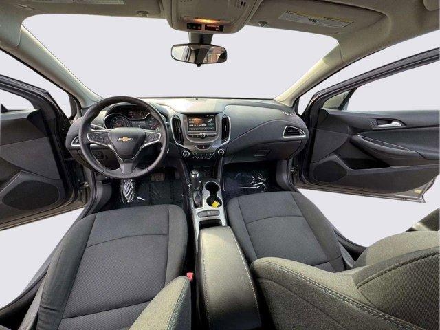 2017 Chevrolet Cruze Vehicle Photo in LEOMINSTER, MA 01453-2952