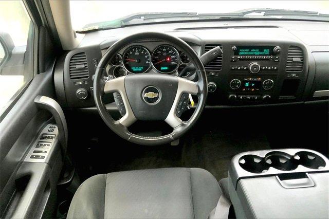 2013 Chevrolet Silverado 1500 Vehicle Photo in TOPEKA, KS 66609-0000