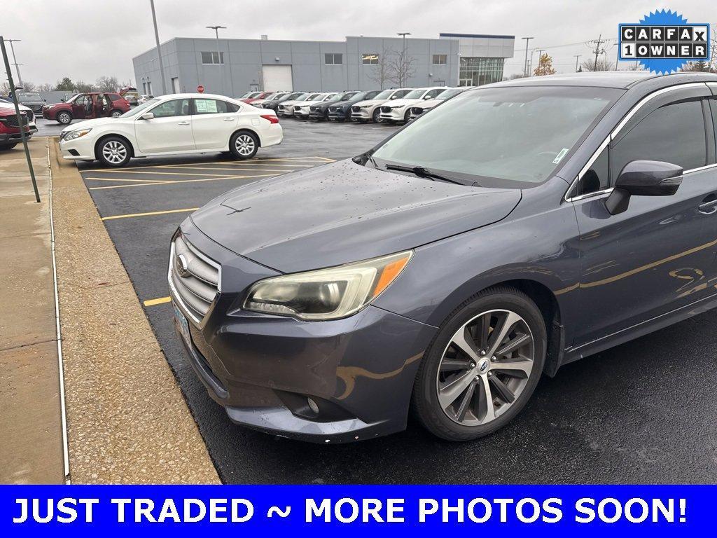 2015 Subaru Legacy Vehicle Photo in Saint Charles, IL 60174