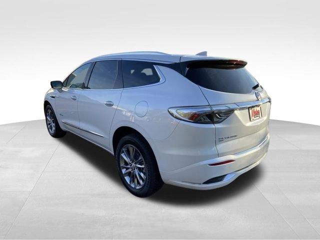 2024 Buick Enclave Vehicle Photo in MEDINA, OH 44256-9631