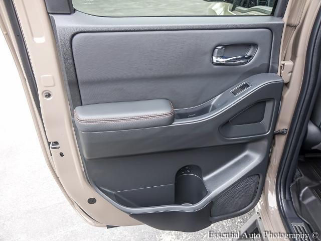 2023 Nissan Frontier Vehicle Photo in OAK LAWN, IL 60453-2517