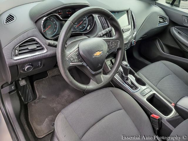 2018 Chevrolet Cruze Vehicle Photo in OAK LAWN, IL 60453-2517