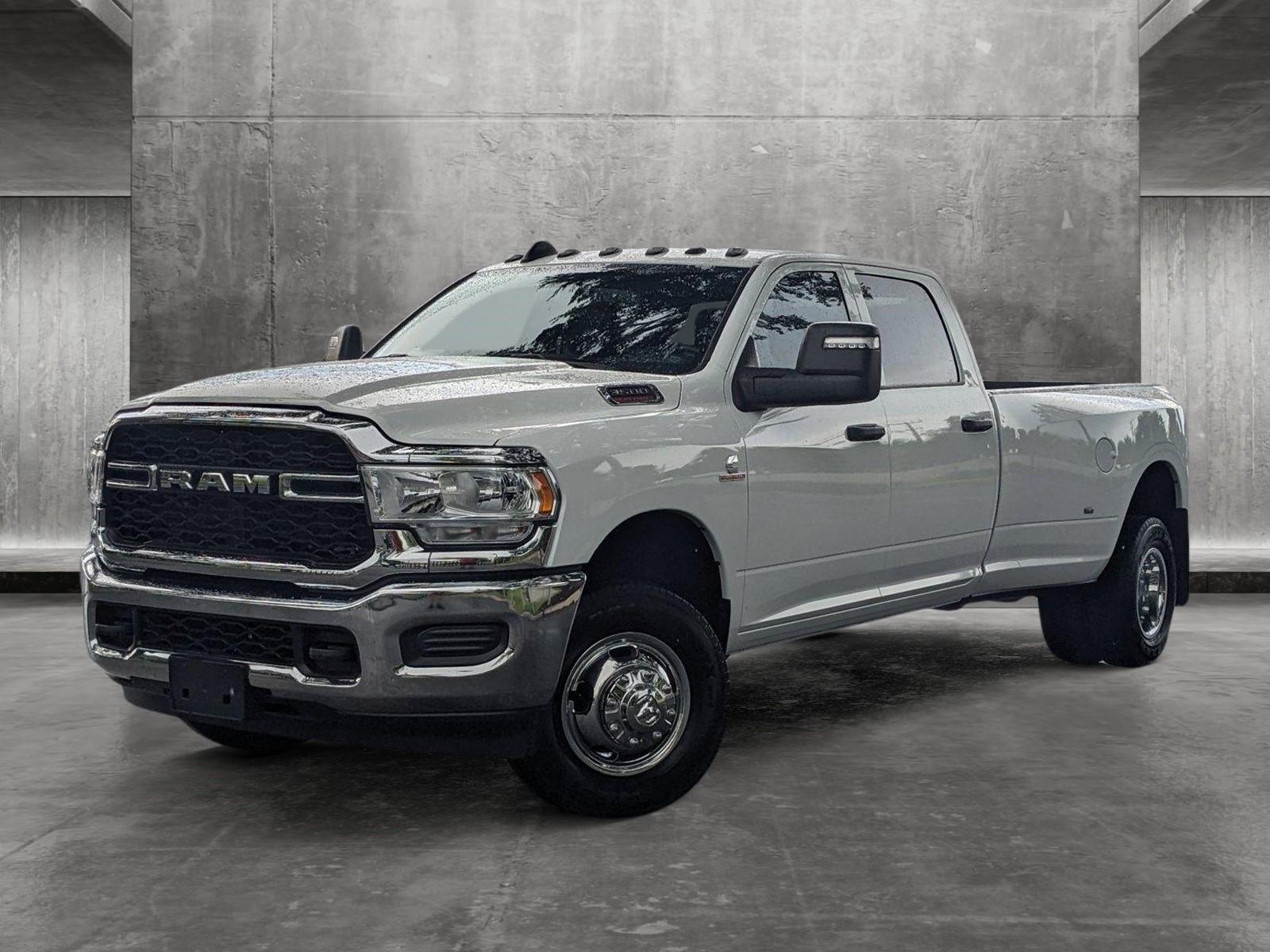 2024 Ram 3500 Vehicle Photo in WEST PALM BEACH, FL 33407-3296