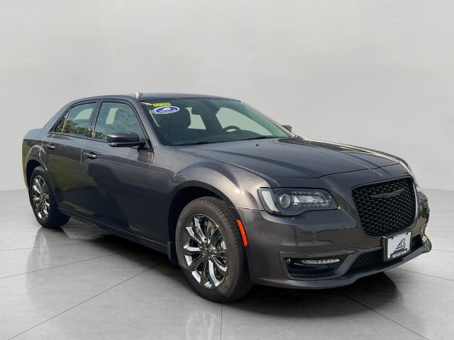 2021 Chrysler 300 Vehicle Photo in Kaukauna, WI 54130