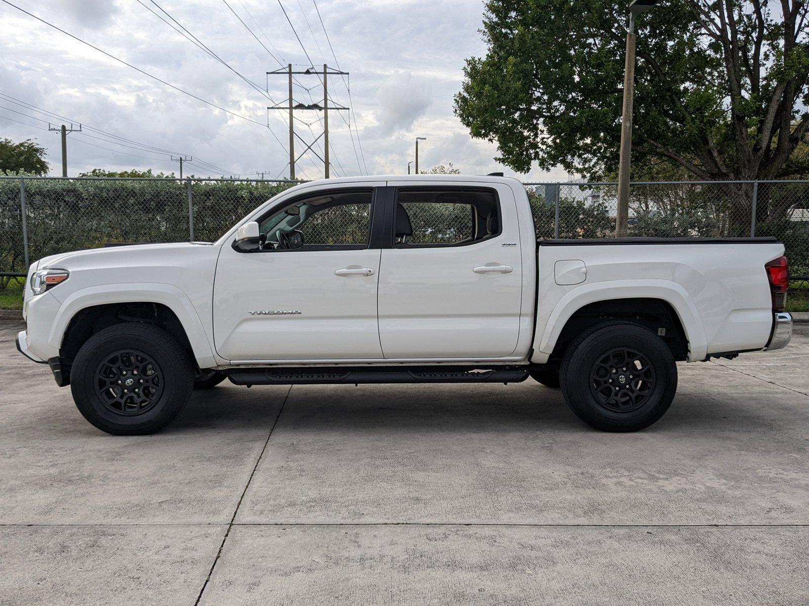 2022 Toyota Tacoma 4WD Vehicle Photo in Davie, FL 33331