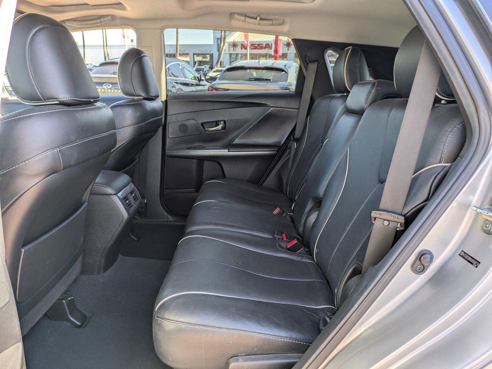 2013 Toyota Venza Vehicle Photo in Tustin, CA 92782