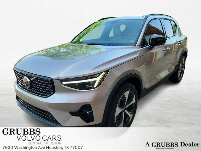 2024 Volvo XC40 Vehicle Photo in Houston, TX 77007