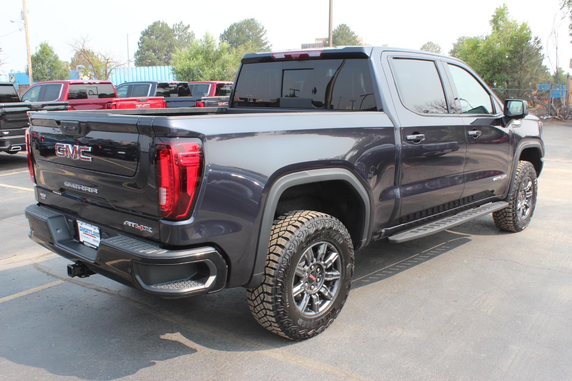 2024 GMC Sierra 1500 Vehicle Photo in AURORA, CO 80012-4011