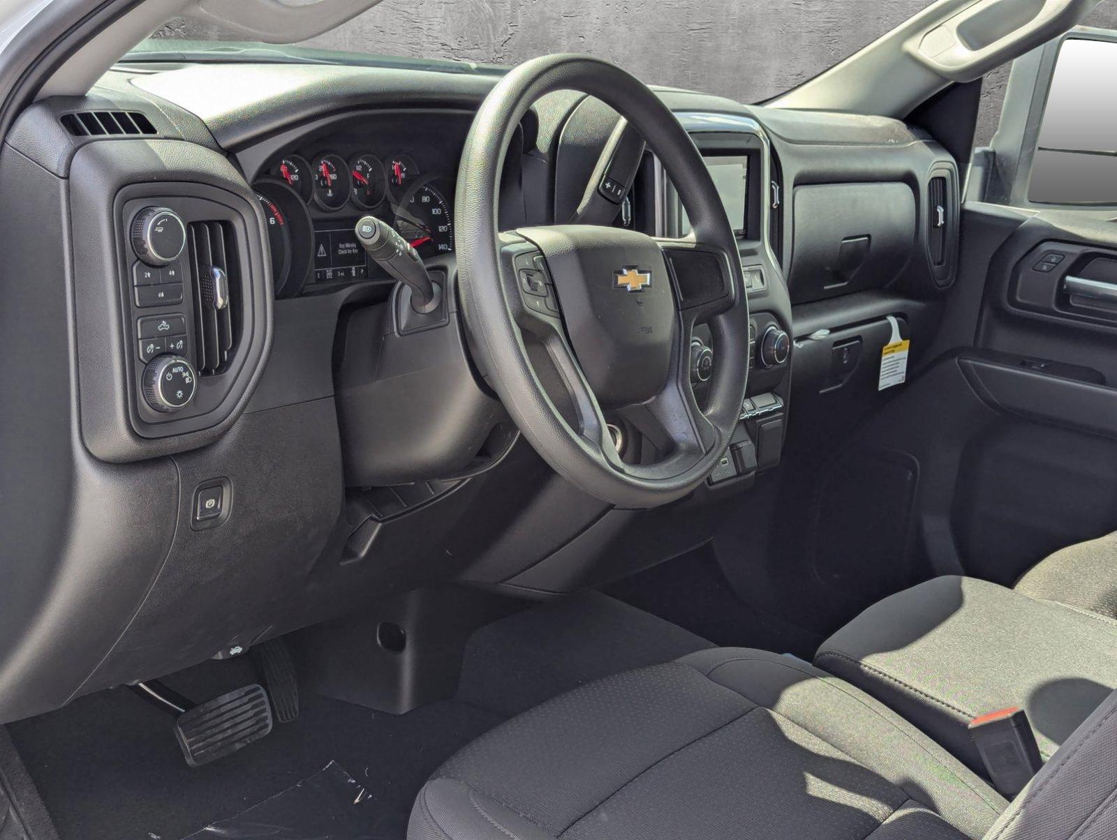 2024 Chevrolet Silverado 2500 HD Vehicle Photo in PEMBROKE PINES, FL 33024-6534