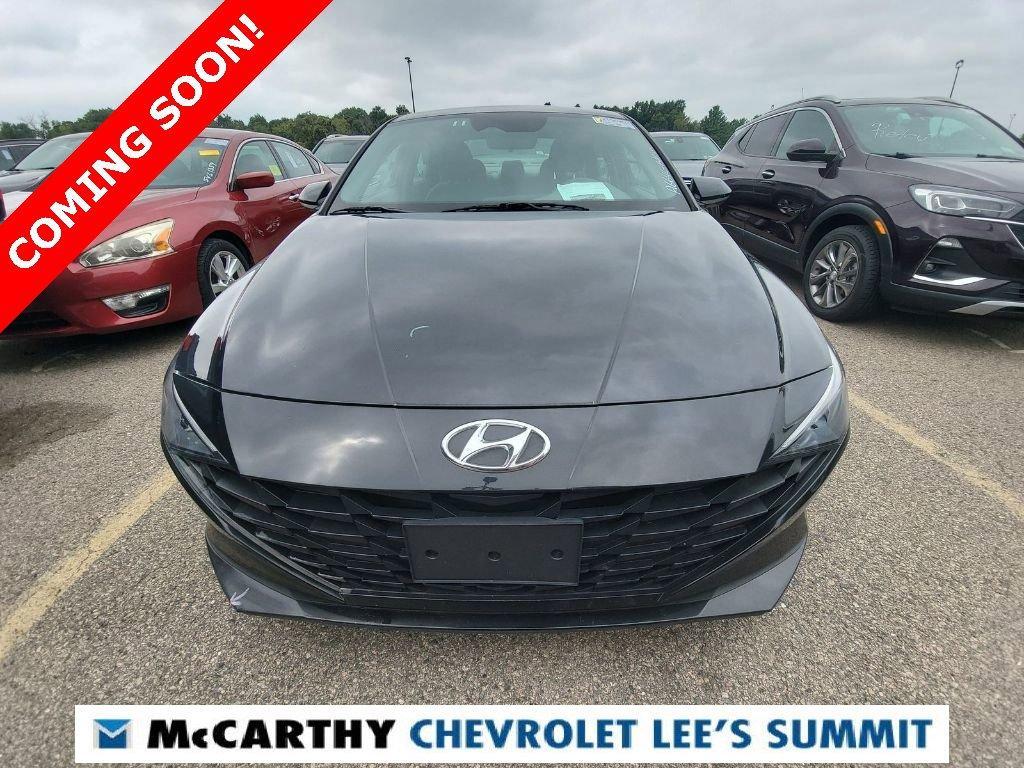 Used 2023 Hyundai Elantra SEL with VIN 5NPLM4AG8PH102664 for sale in Kansas City