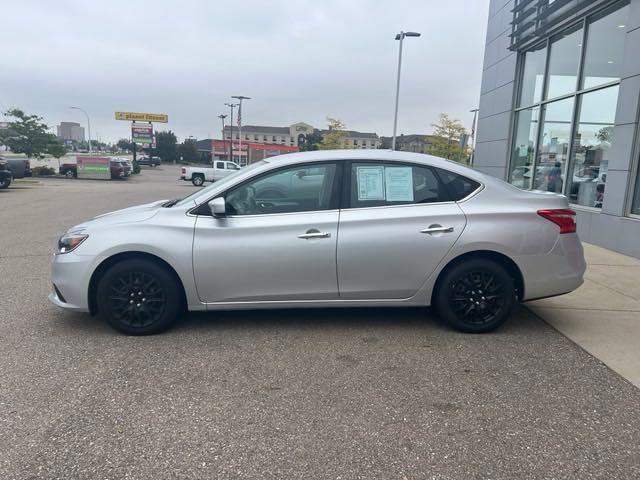 Used 2018 Nissan Sentra S with VIN 3N1AB7AP2JY255830 for sale in Dearborn, MI