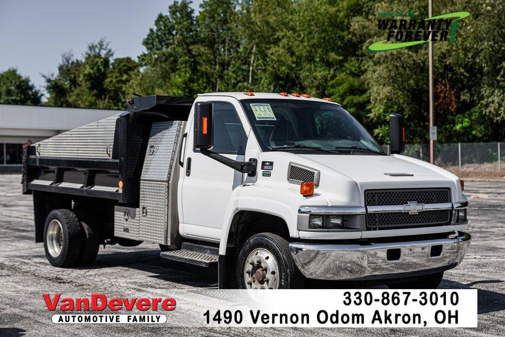 2009 Chevrolet CC5500 Vehicle Photo in AKRON, OH 44320-4088