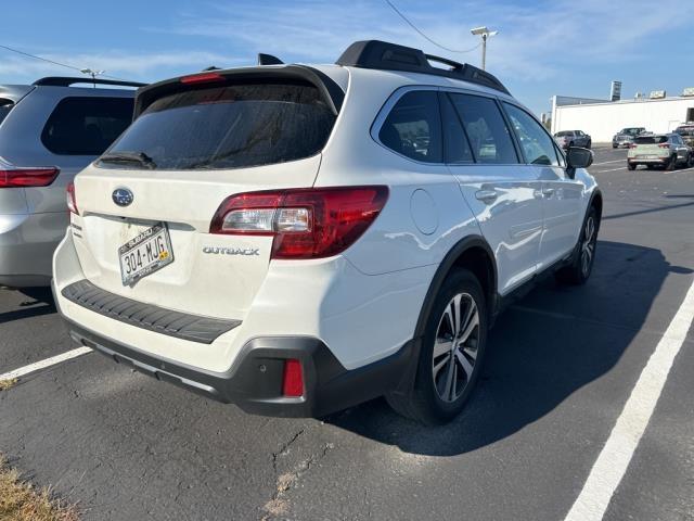 2018 Subaru Outback Vehicle Photo in MANITOWOC, WI 54220-5838