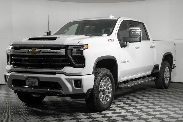 2024 Chevrolet Silverado 3500 HD Vehicle Photo in PUYALLUP, WA 98371-4149