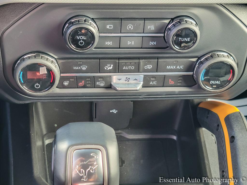 2023 Ford Bronco Vehicle Photo in Plainfield, IL 60586