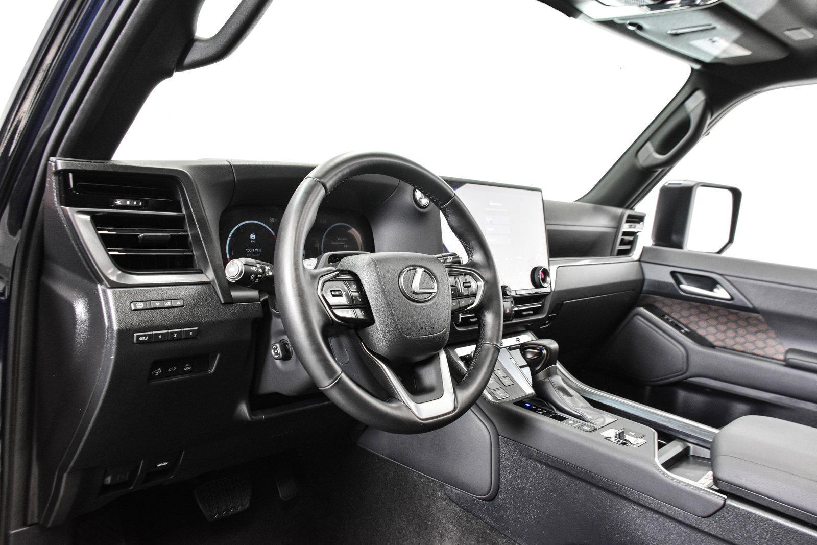 2024 Lexus GX 550 Vehicle Photo in DALLAS, TX 75235