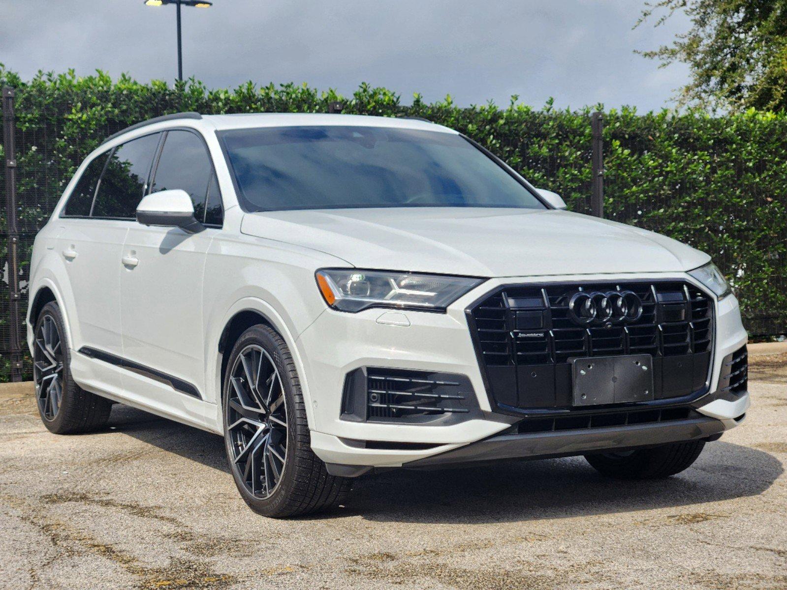 2022 Audi Q7 Vehicle Photo in HOUSTON, TX 77079